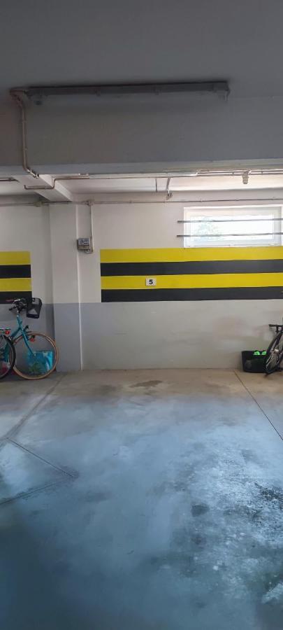 Cosmopolitan Apartament Z Bezplatnym, Prywatnym Parkingiem W Hali Garazowej Stary Toruń Eksteriør bilde